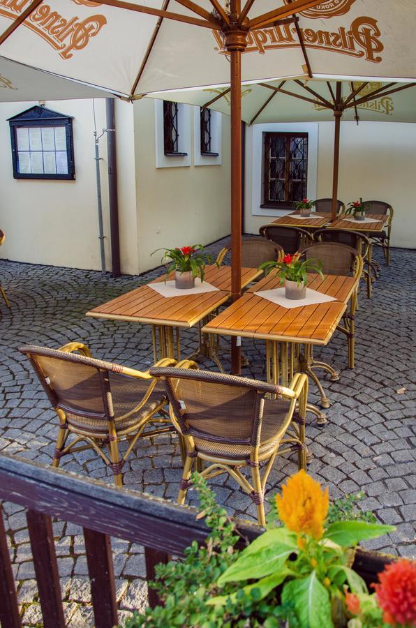 Restaurace a hotel Fortna Chrudim Exterior foto
